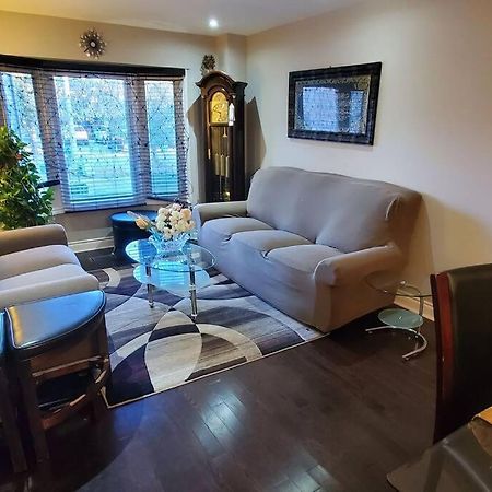 Beautiful House In Mississauga公寓 外观 照片